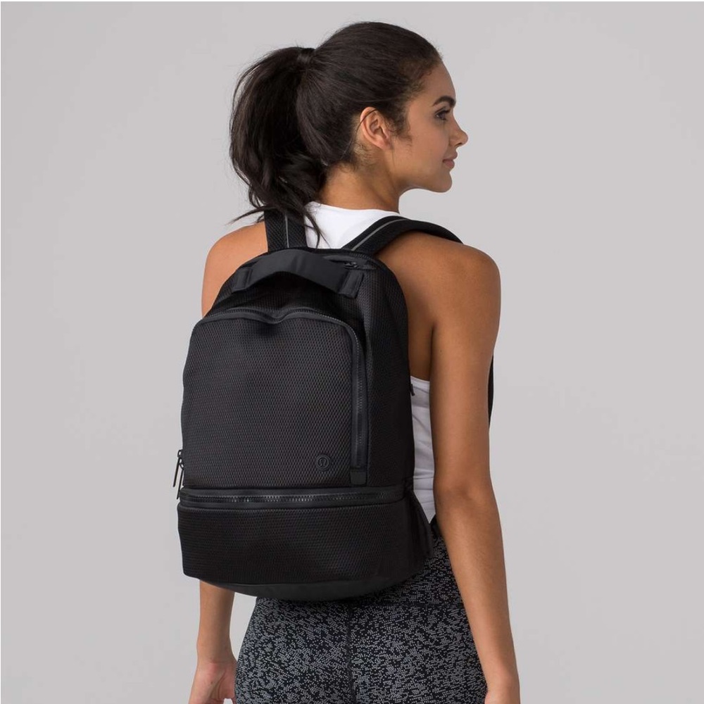 Lululemon City Adventurer BackPack in Black Mesh